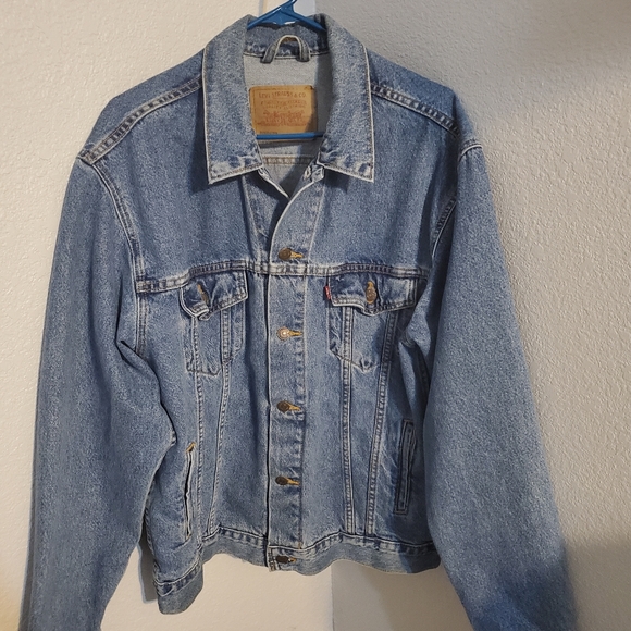 Vintage Levi's trucker jacket L
